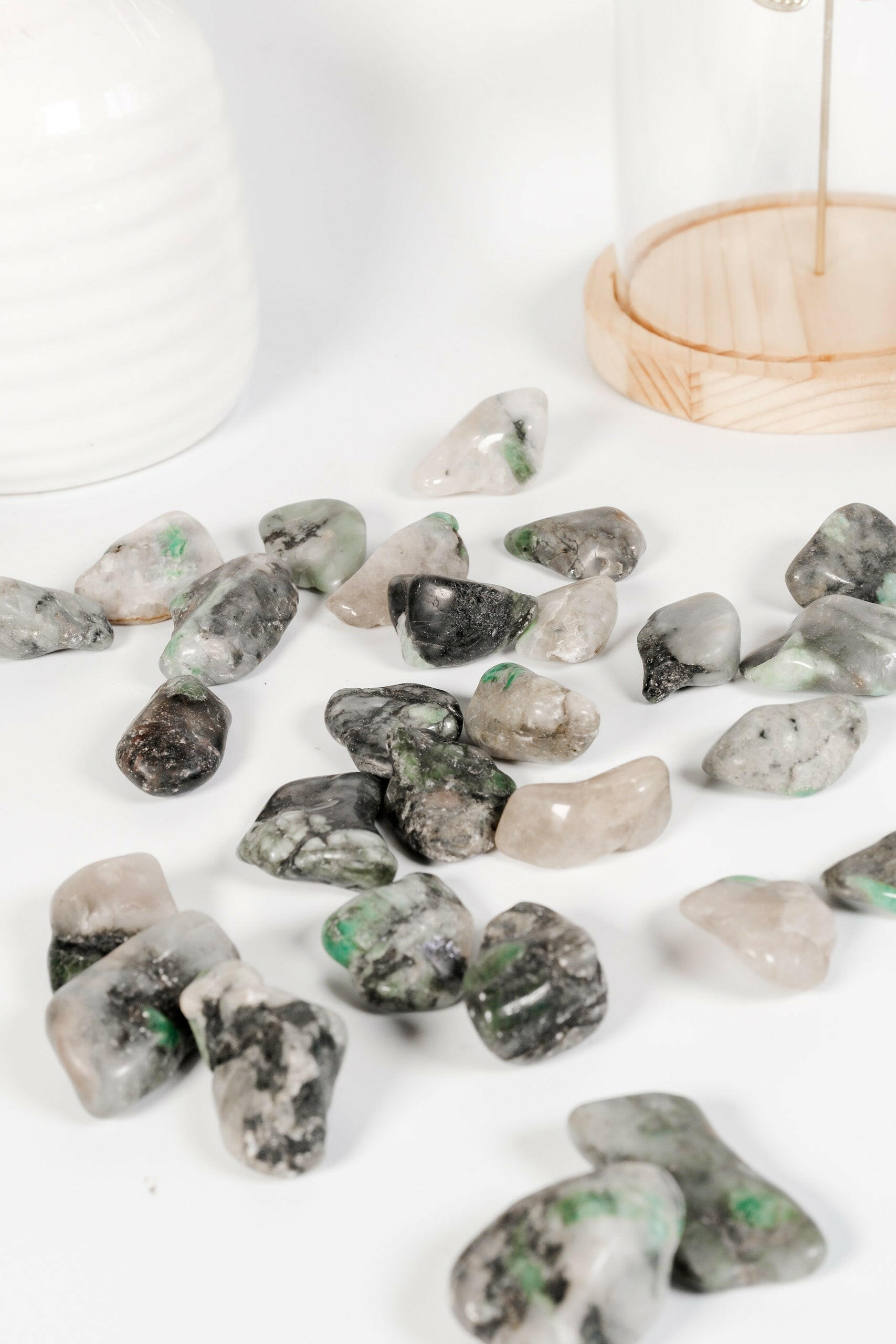 Emerald Tumble Healing Crystal.