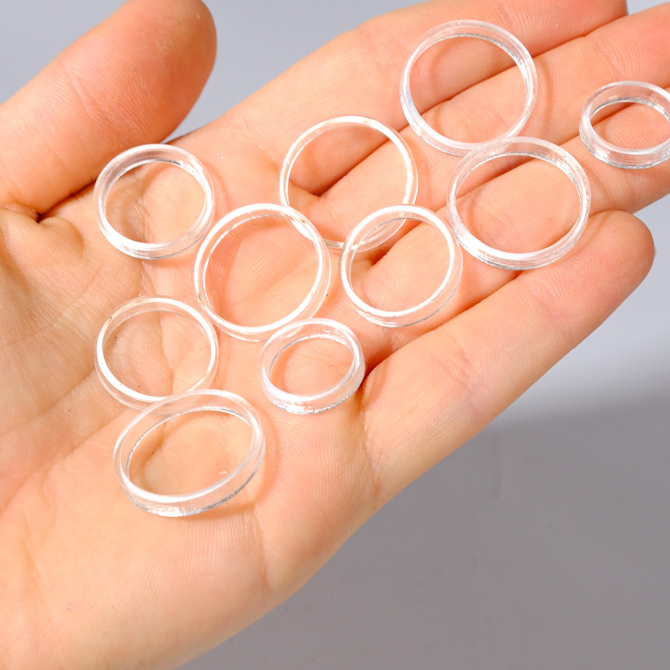 Plastic Sphere Stand