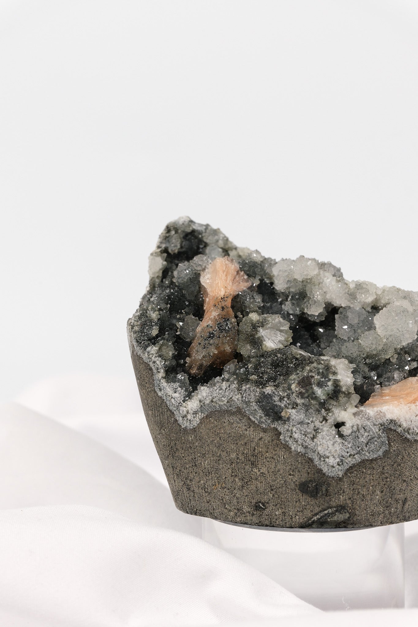 Apophyllite & Stilbite on Black Chalcedony Cutbase