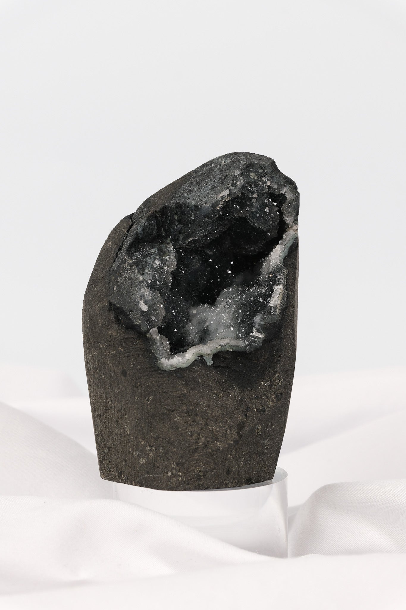 Black Chalcedony Cutbase