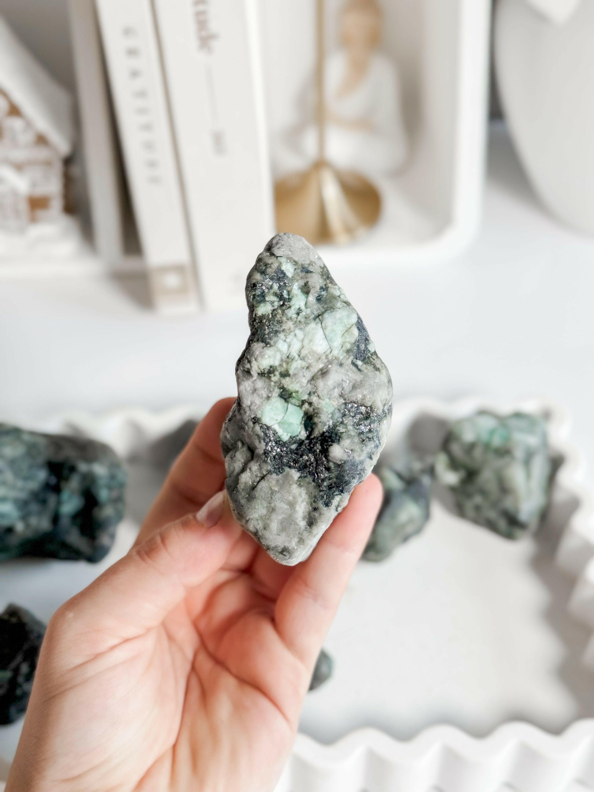 Emerald Raw Healing Crystal.
