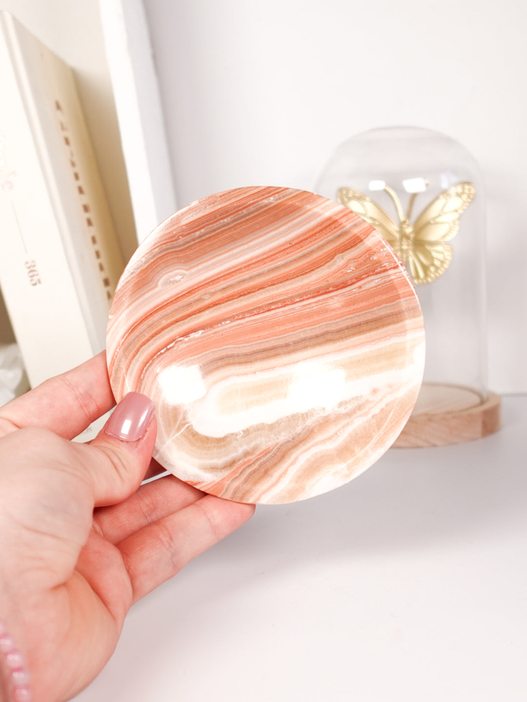 Circle Calcite Dish