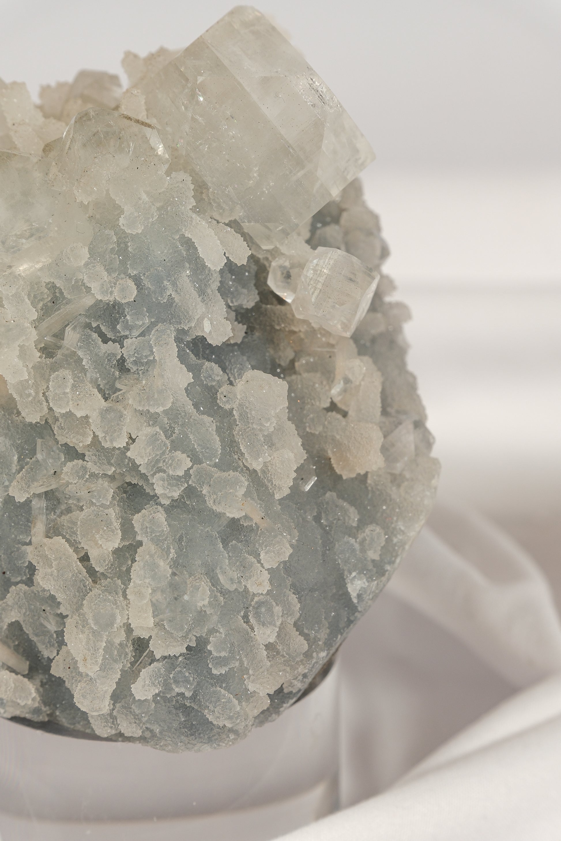Apophyllite Blue Chalcedony Cutbase