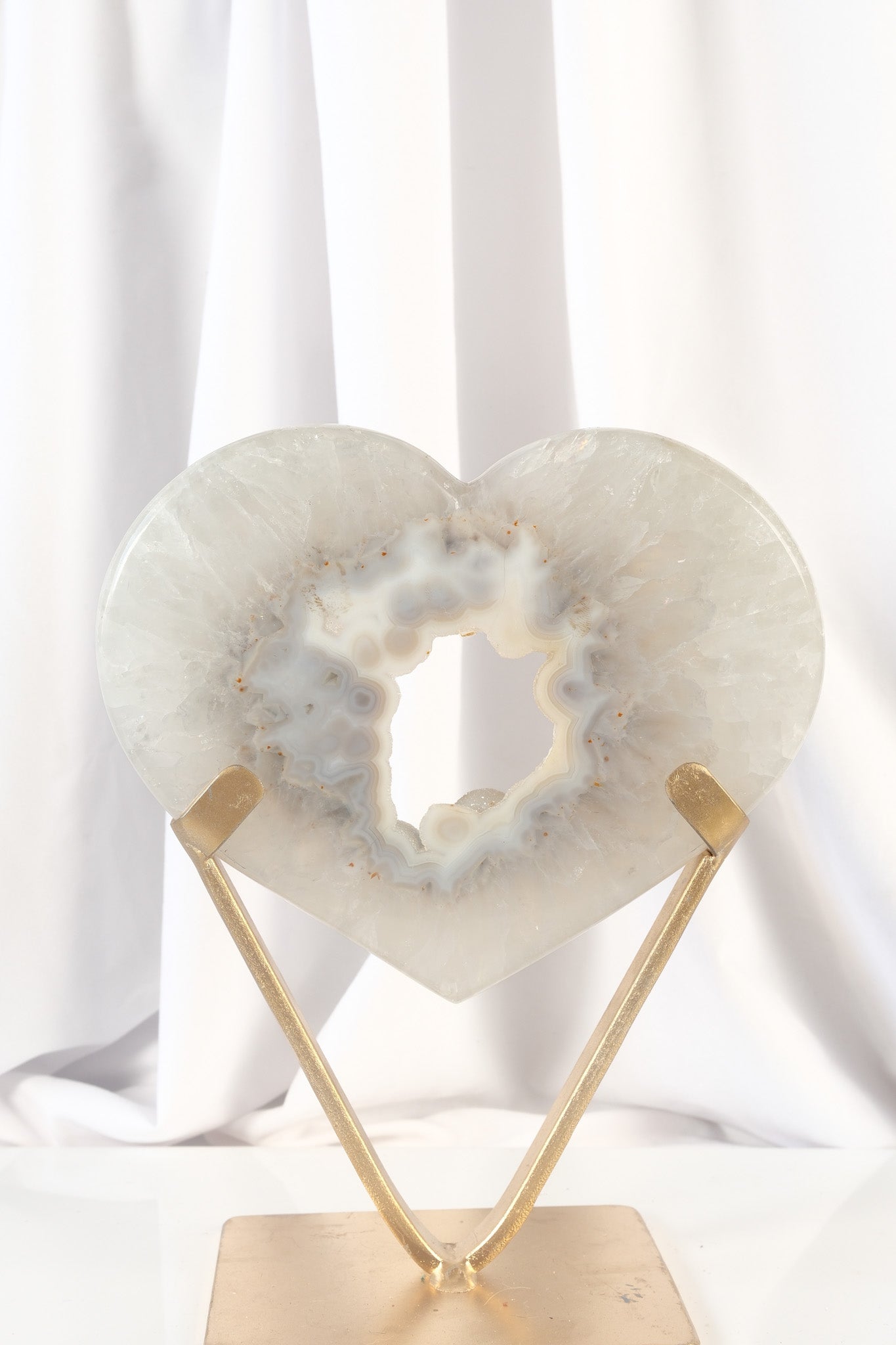 Druzy Agate Heart on Premium Stand