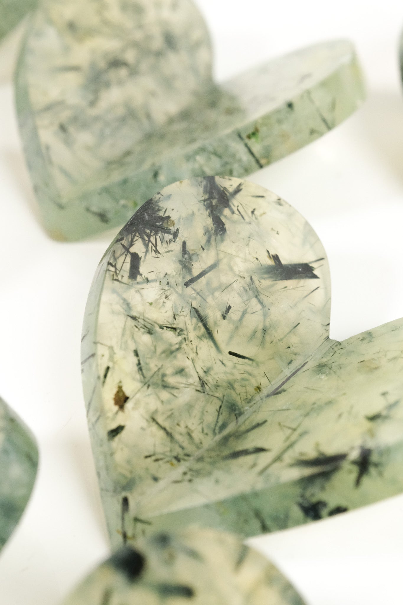 Prehnite Medium 3D Heart