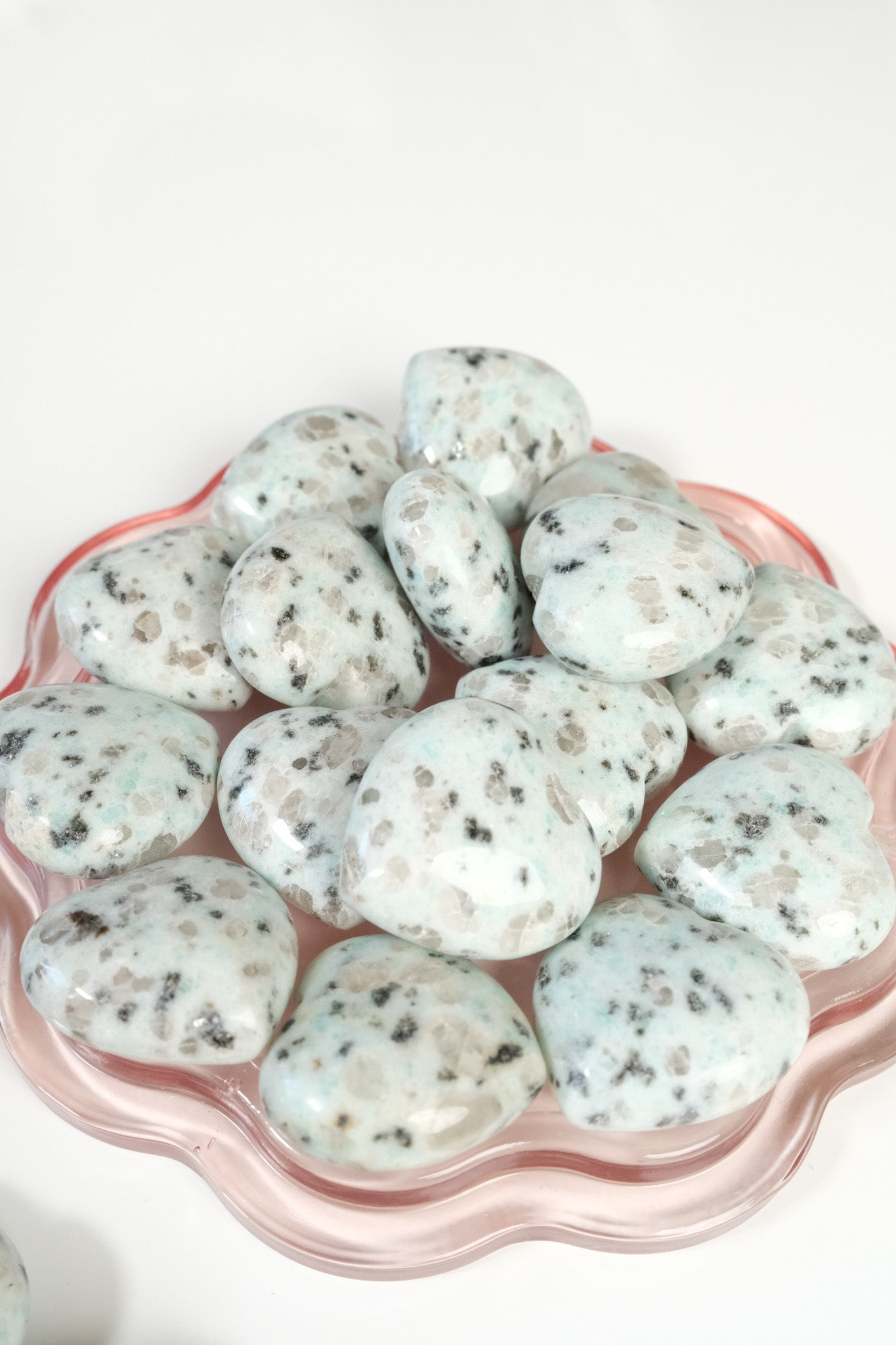 Kiwi Jasper Small Heart