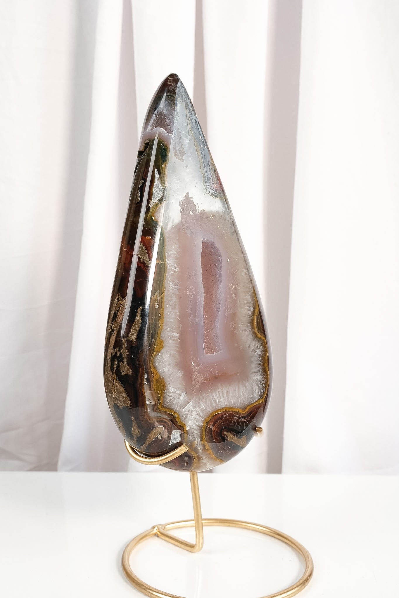 Agate Teardrop on Gold Stand