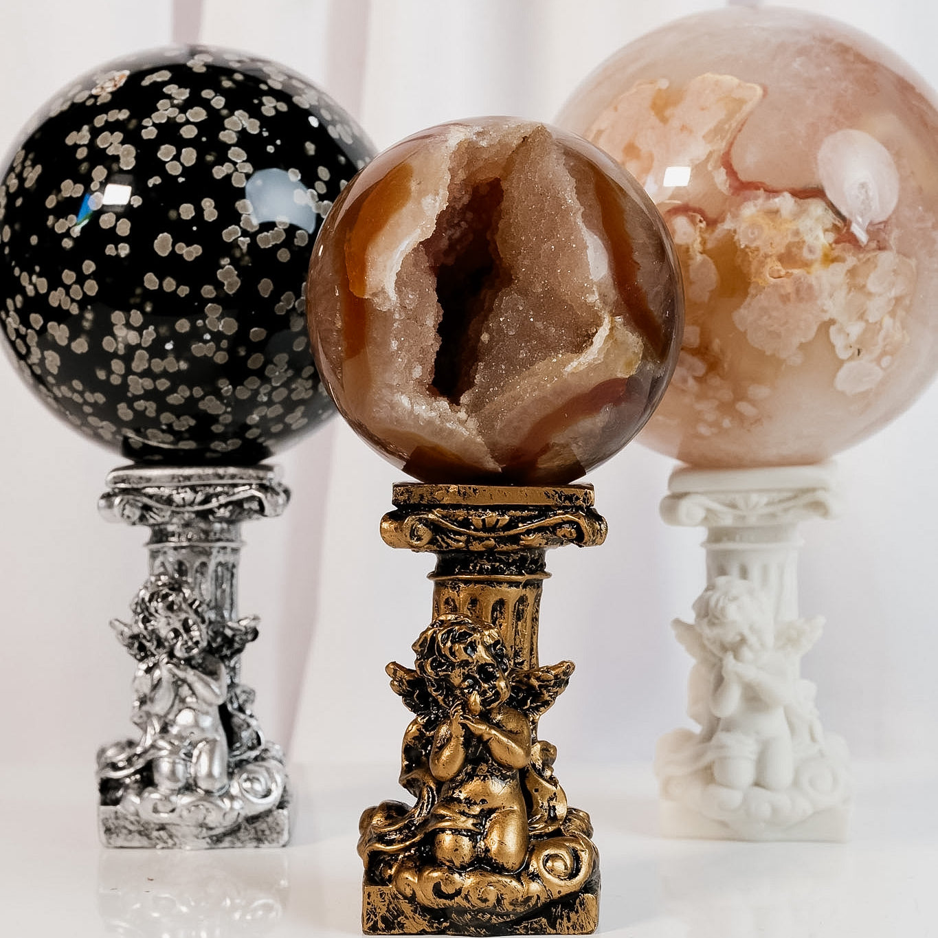 Cherub Sphere Stand