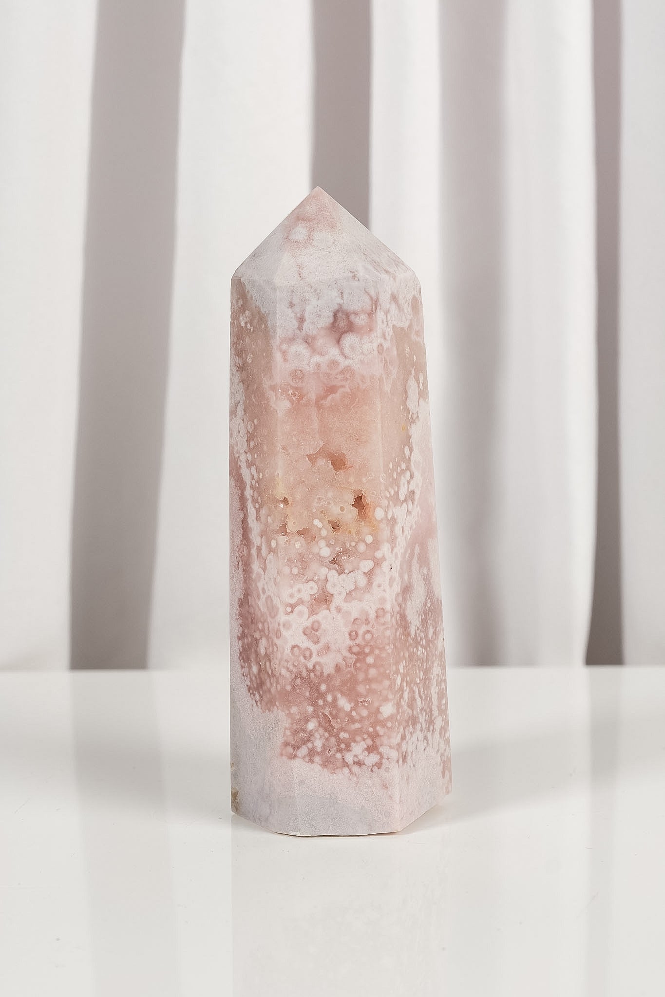 High Quality Flower Agate Tower