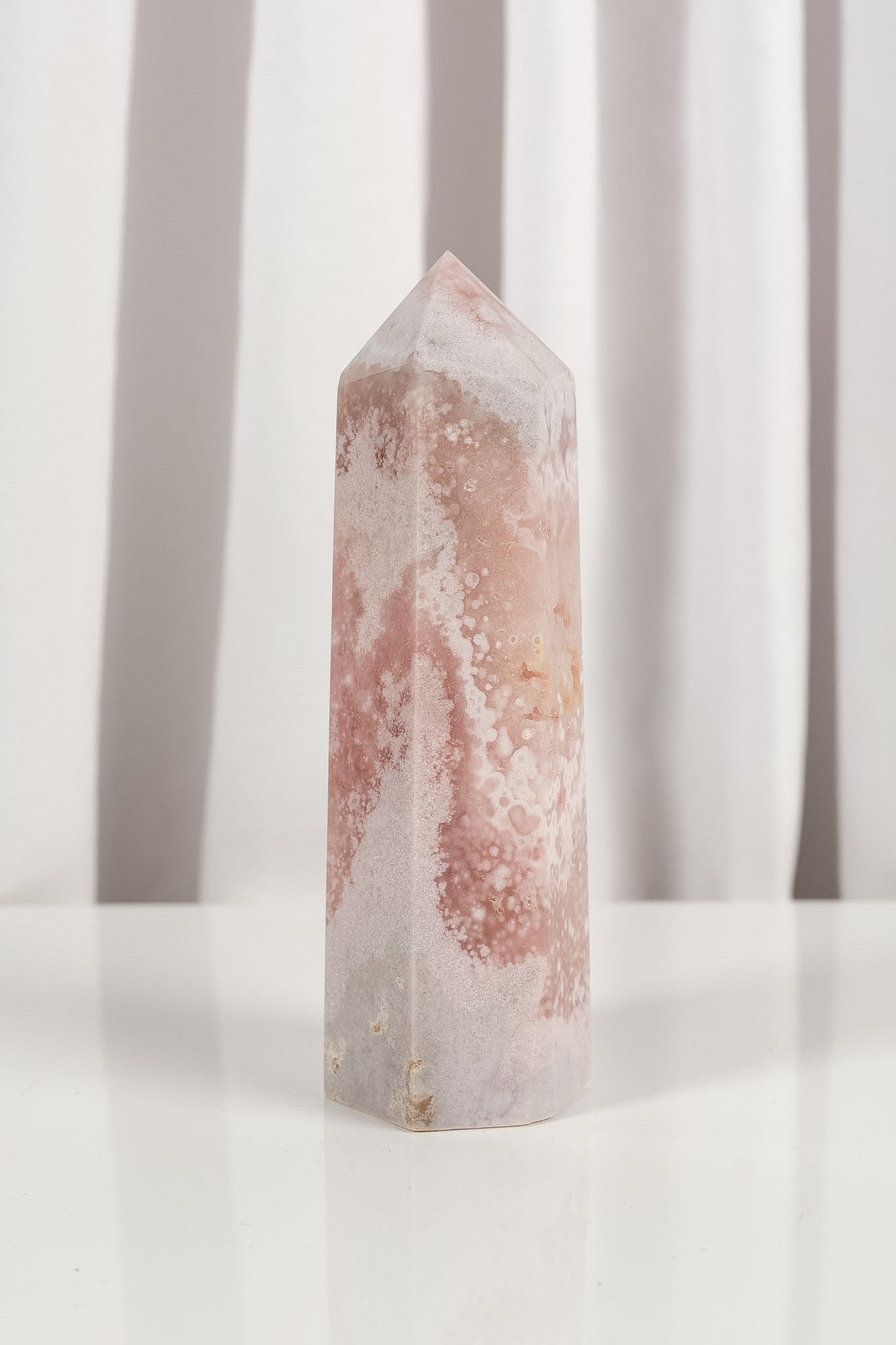 High Quality Flower Agate Tower