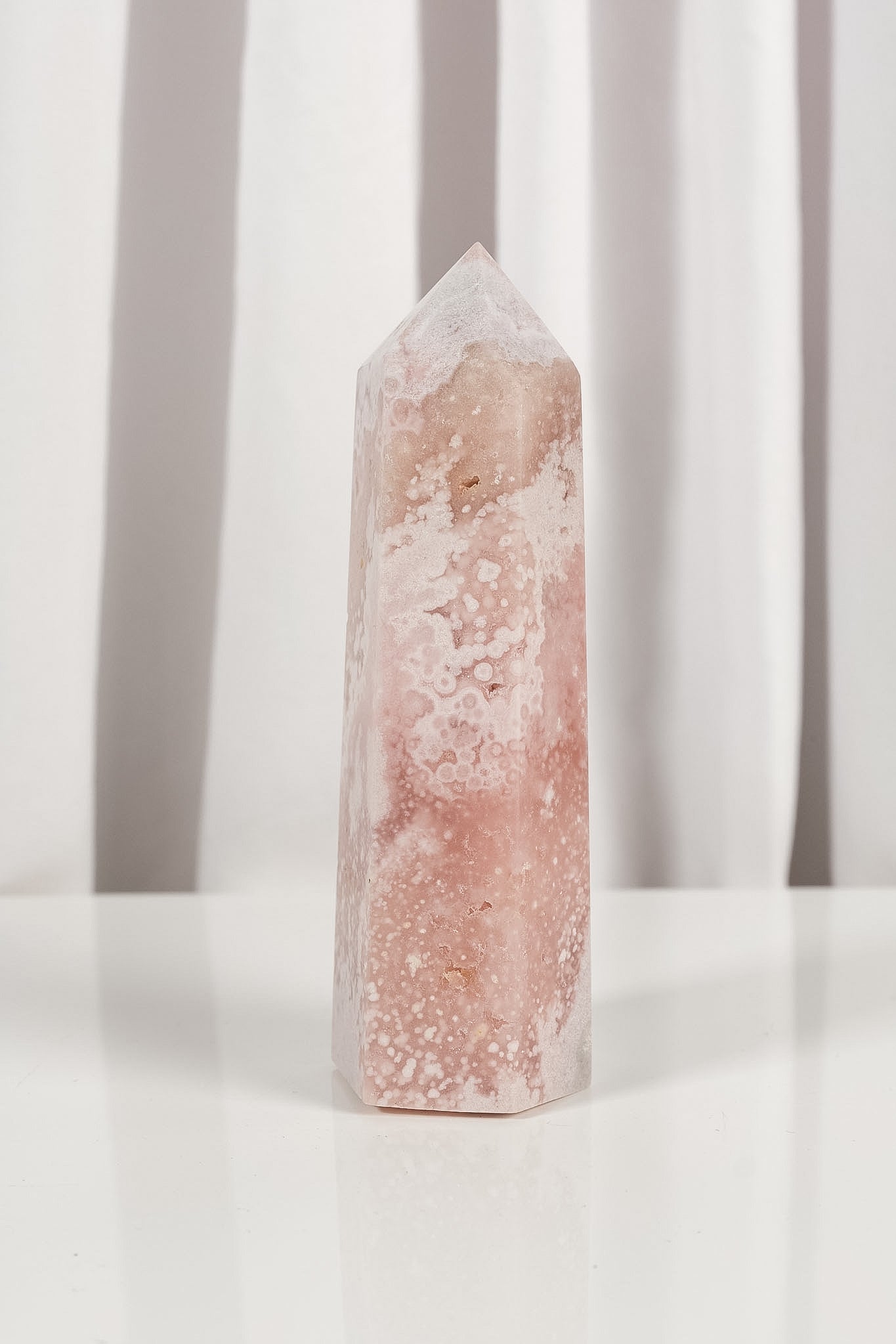 High Quality Flower Agate Tower