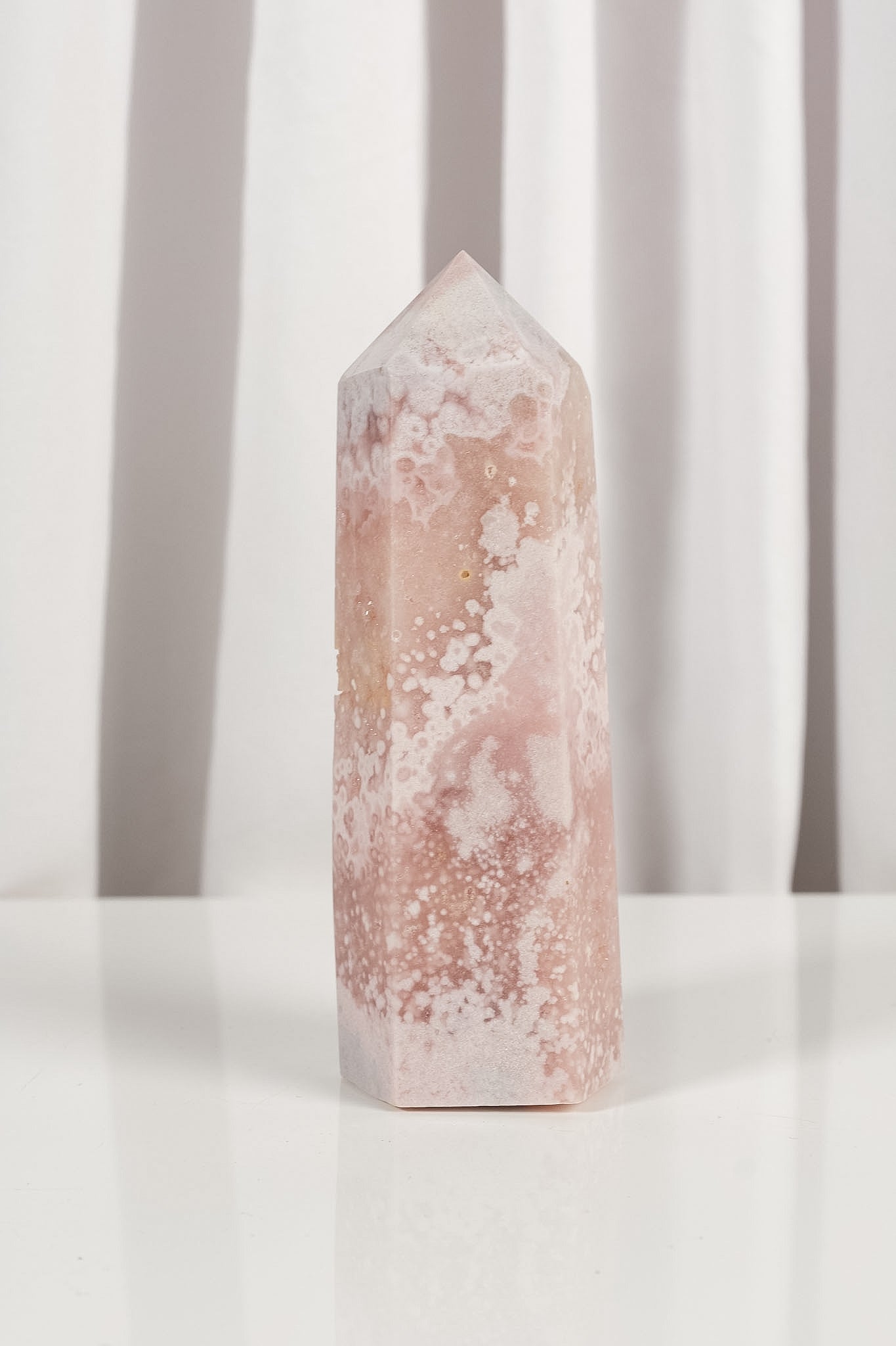 High Quality Flower Agate Tower
