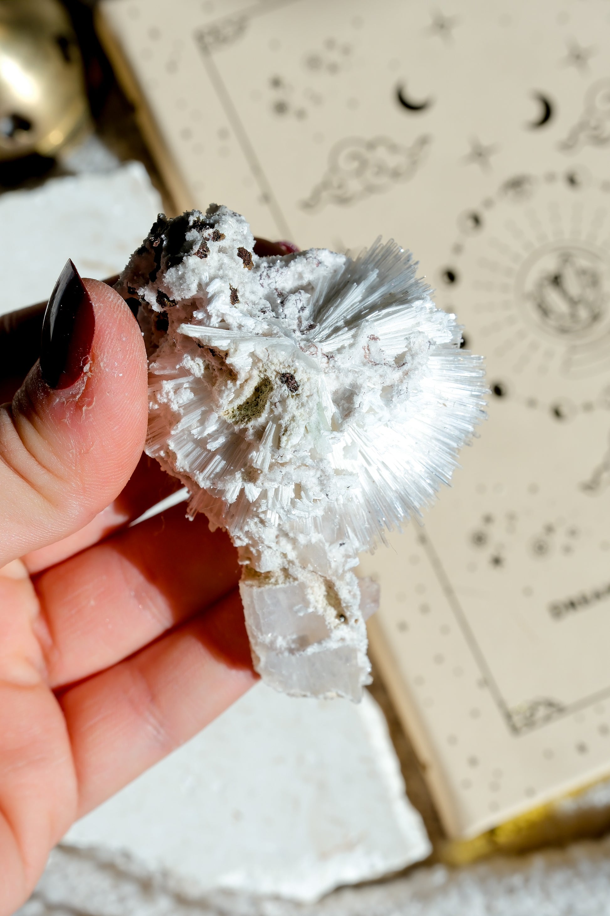 Mesolite Specimen Cluster · 22