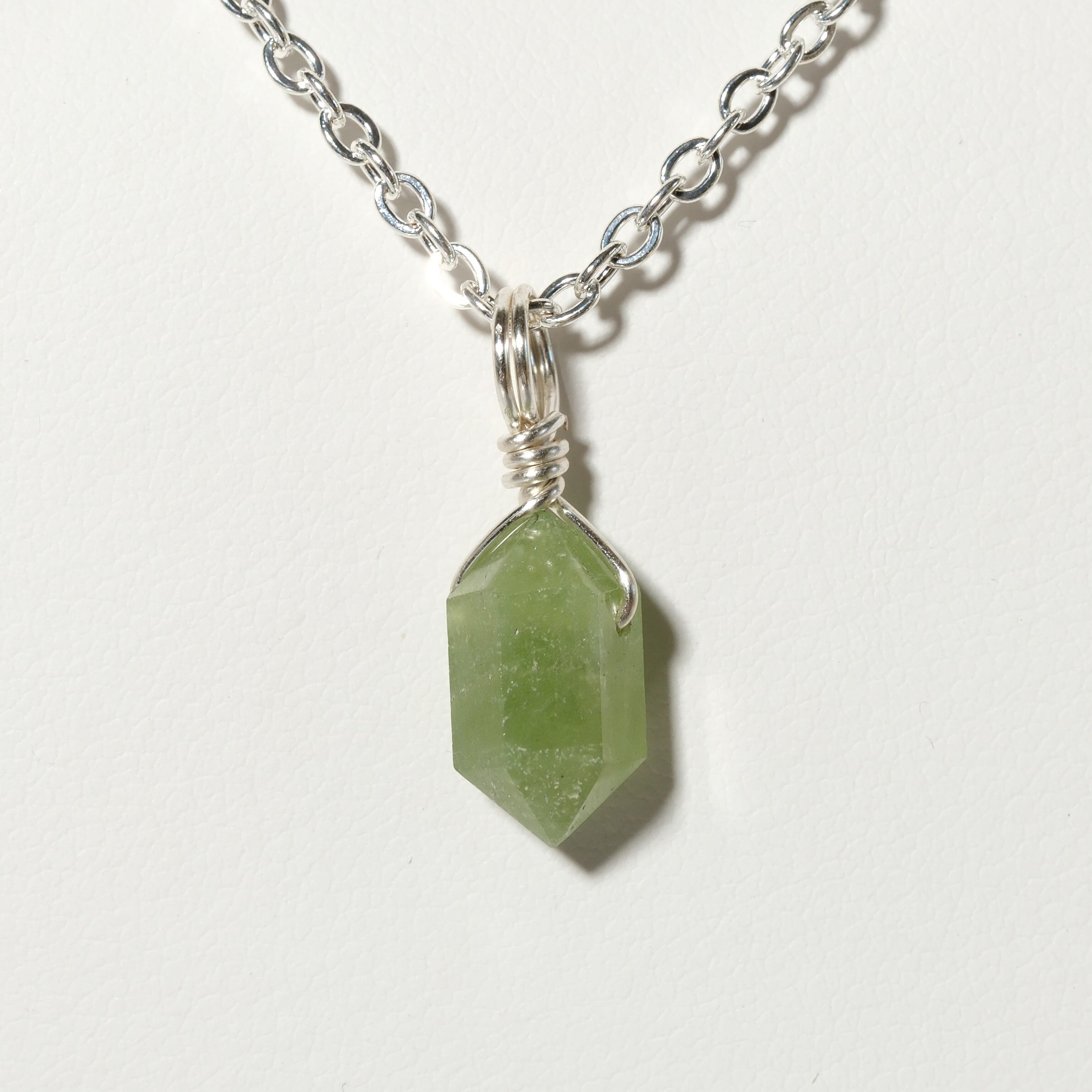 Peridot Mini Necklace Silver