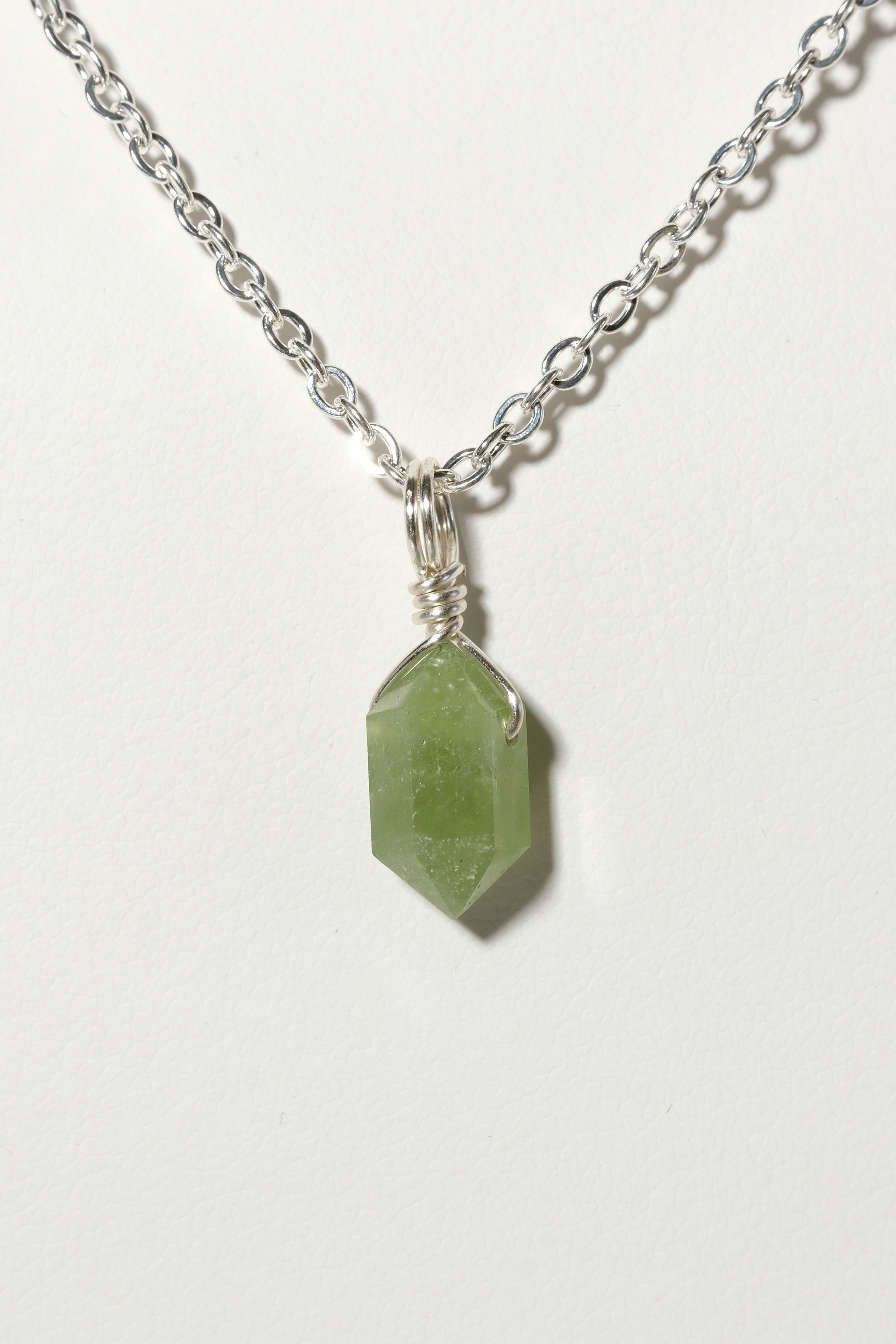 Peridot Mini Necklace Silver