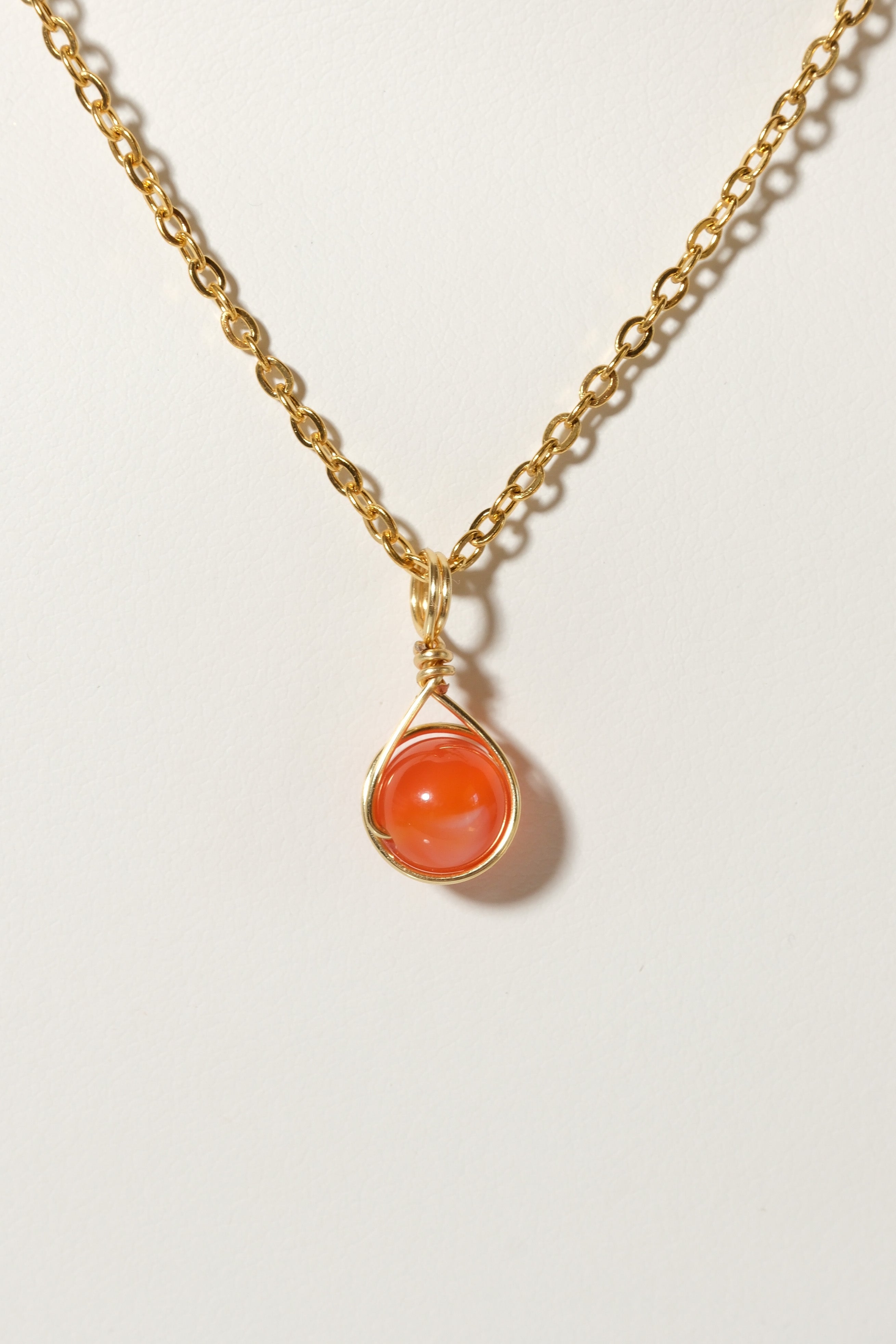 Carnelian Prestige Necklace Gold