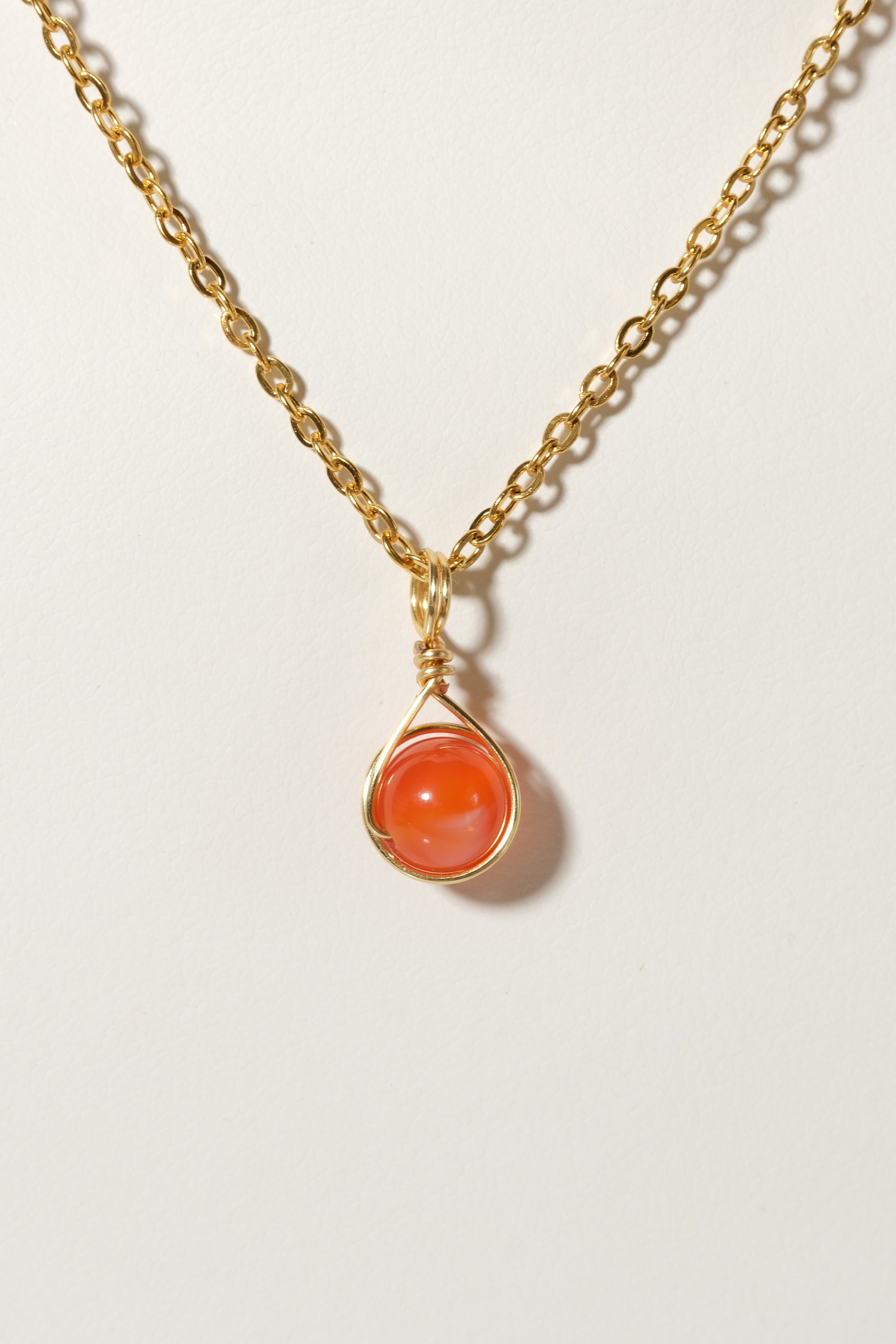 Carnelian Prestige Necklace Gold