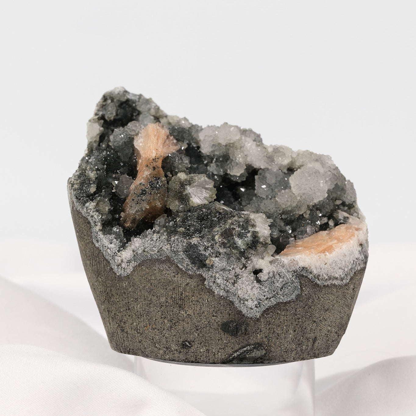 Apophyllite & Stilbite on Black Chalcedony Cutbase