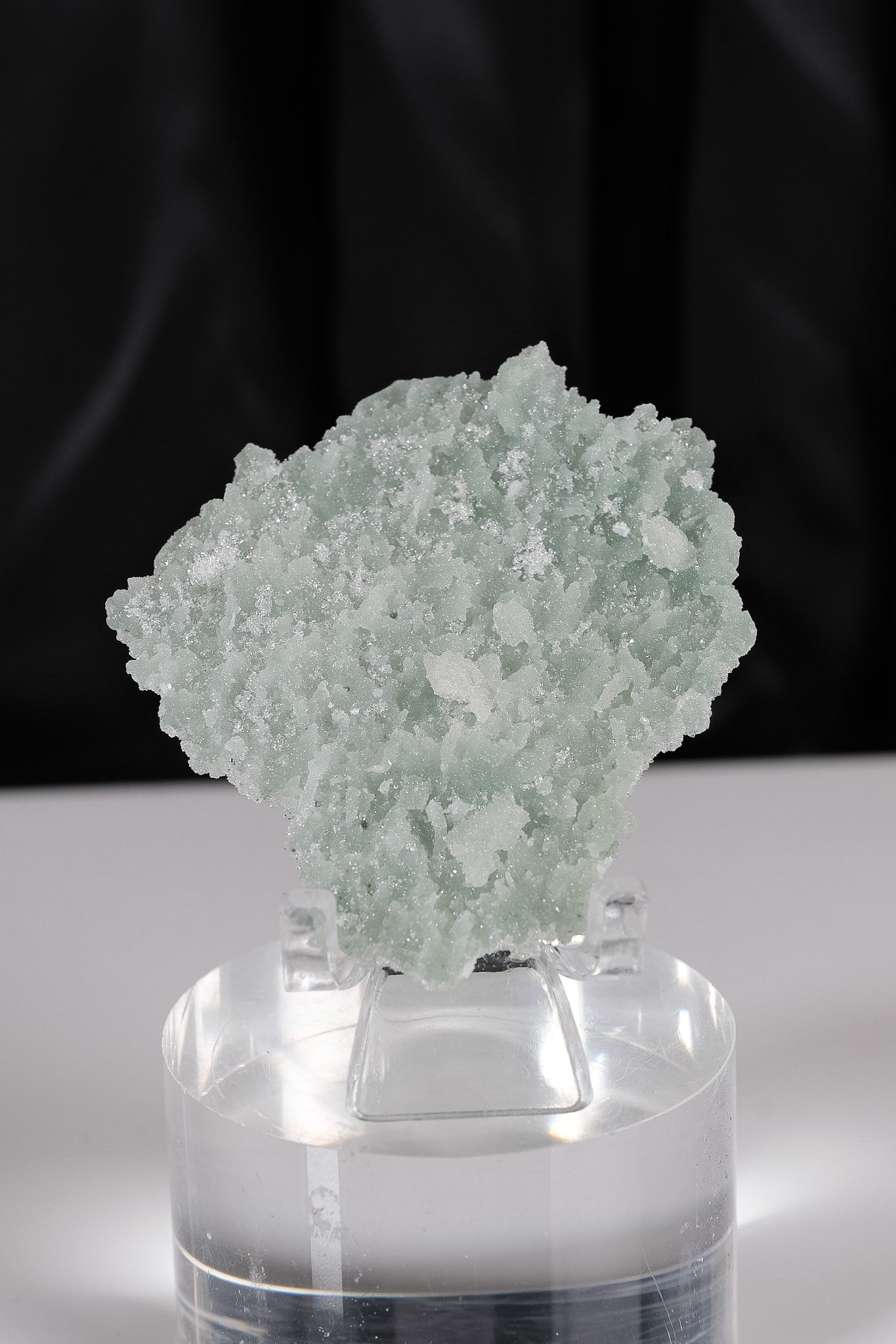 Snowy Green Apophyllite Super Thin Crust Slice