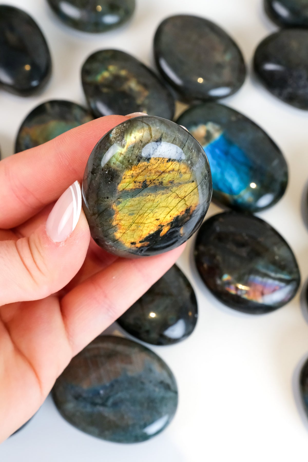 Labradorite Palmstone