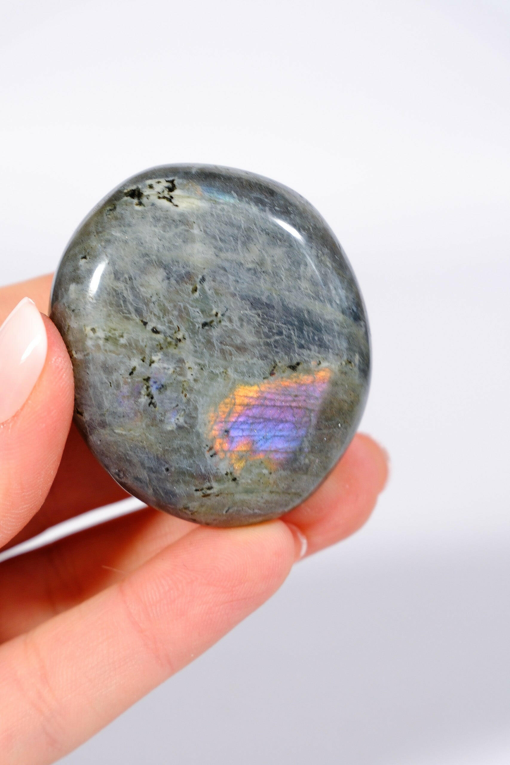 Labradorite Palmstone Healing Crystal.
