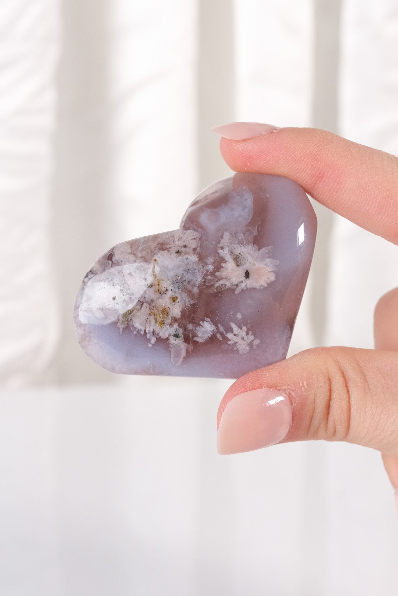 Black Flower Agate Heart