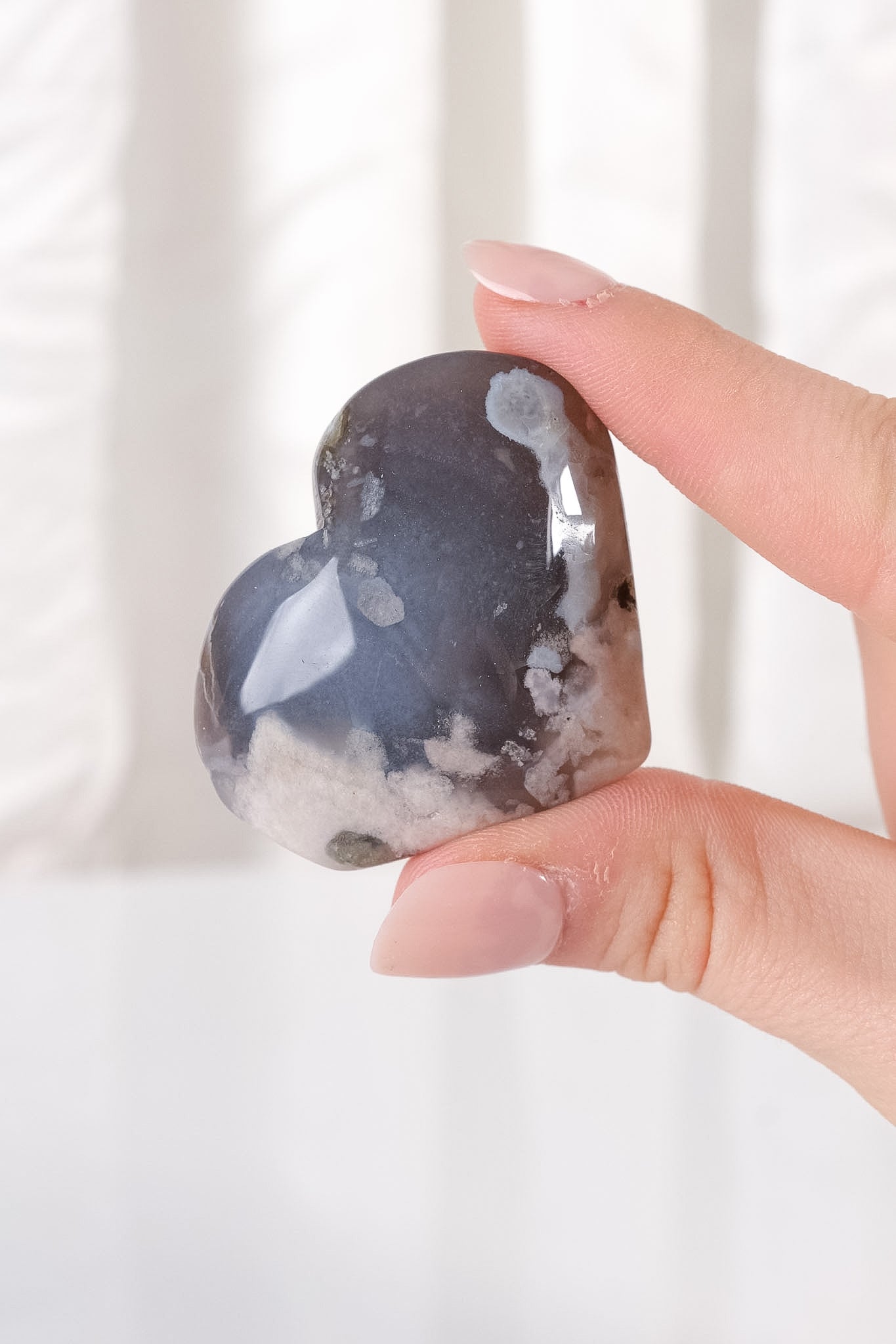 Black Flower Agate Heart