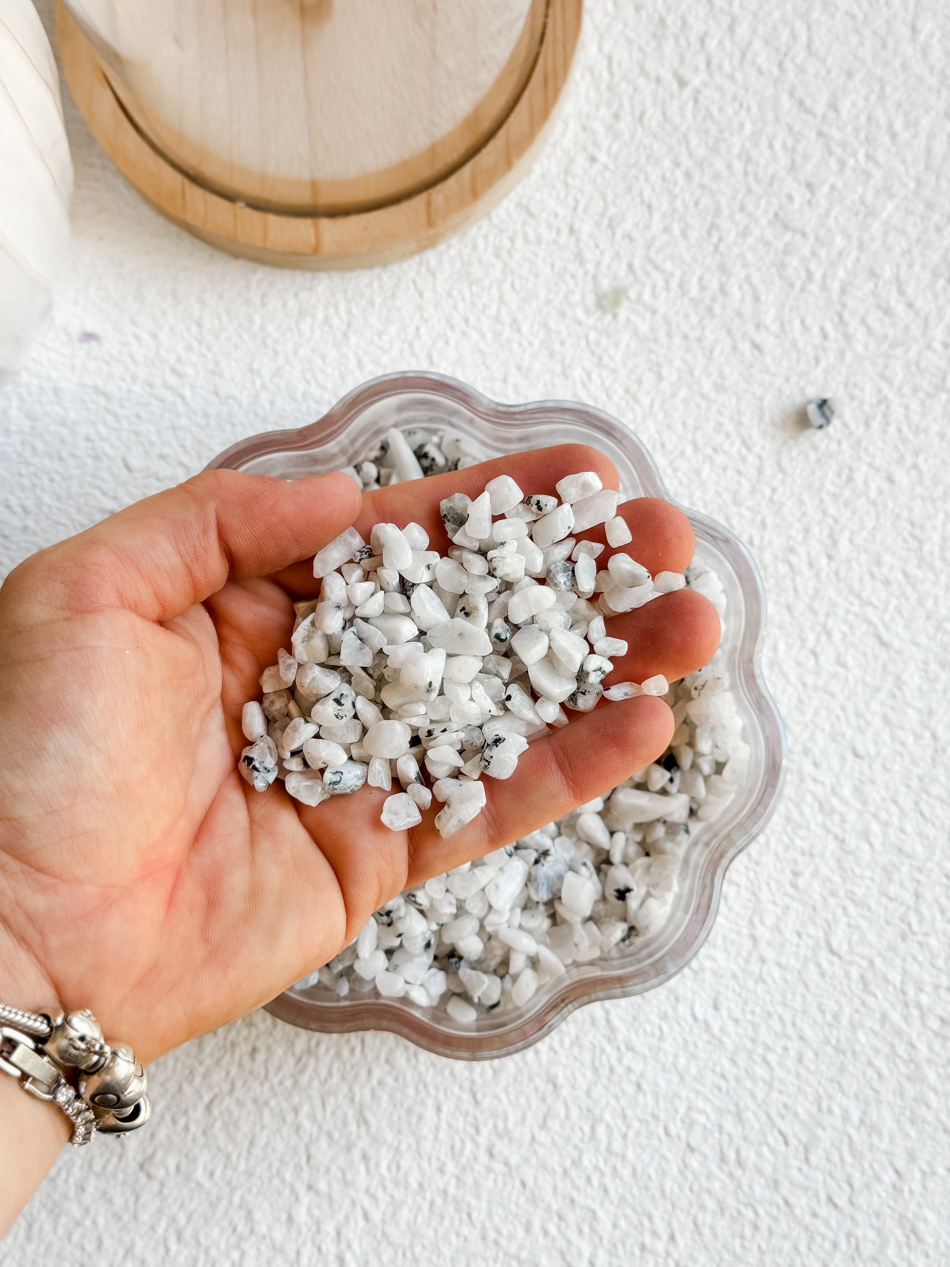 Rainbow Moonstone Chips (100g)