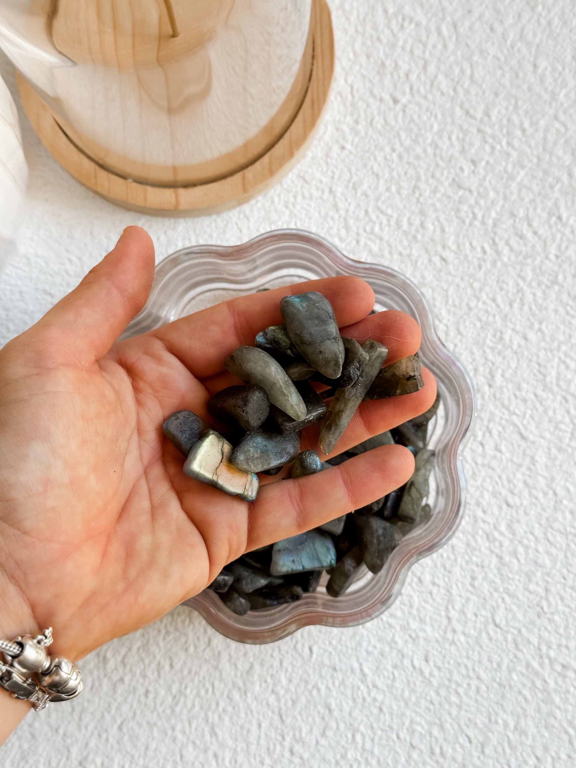 Labradorite Large Chips / Mini Tumble (100g)