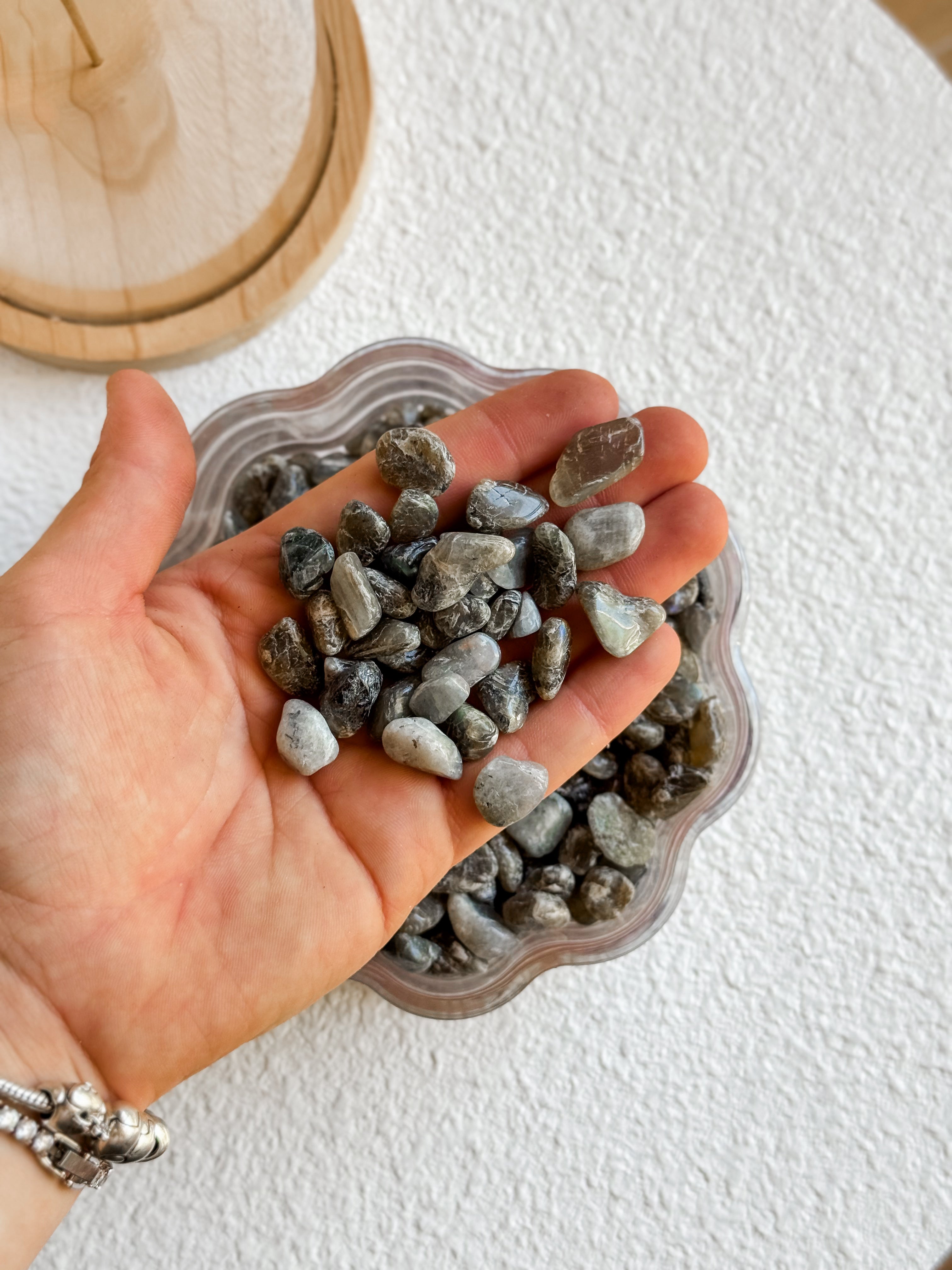 Labradorite Chips (100g)