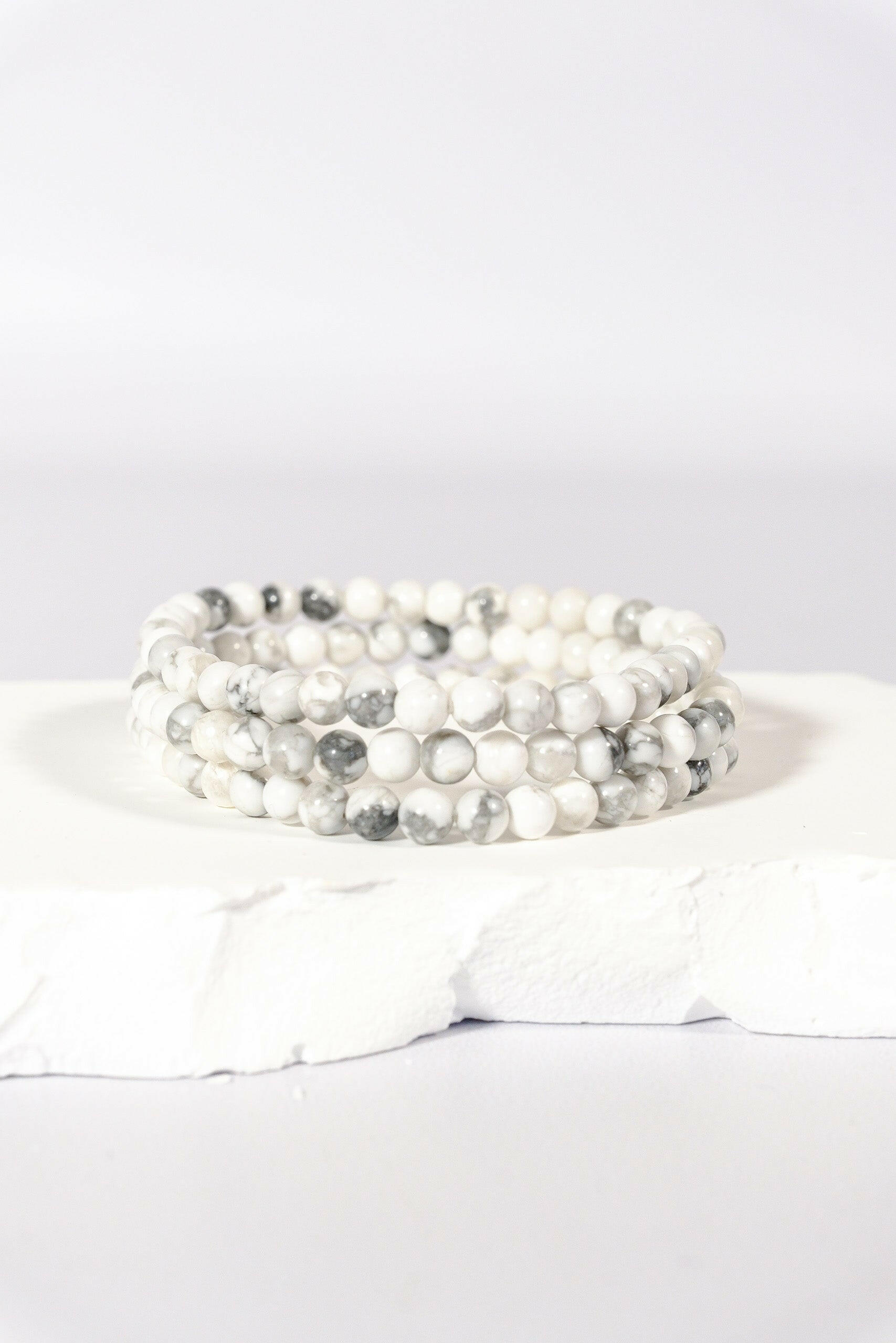 4mm Howlite Bracelet Healing Crystal.