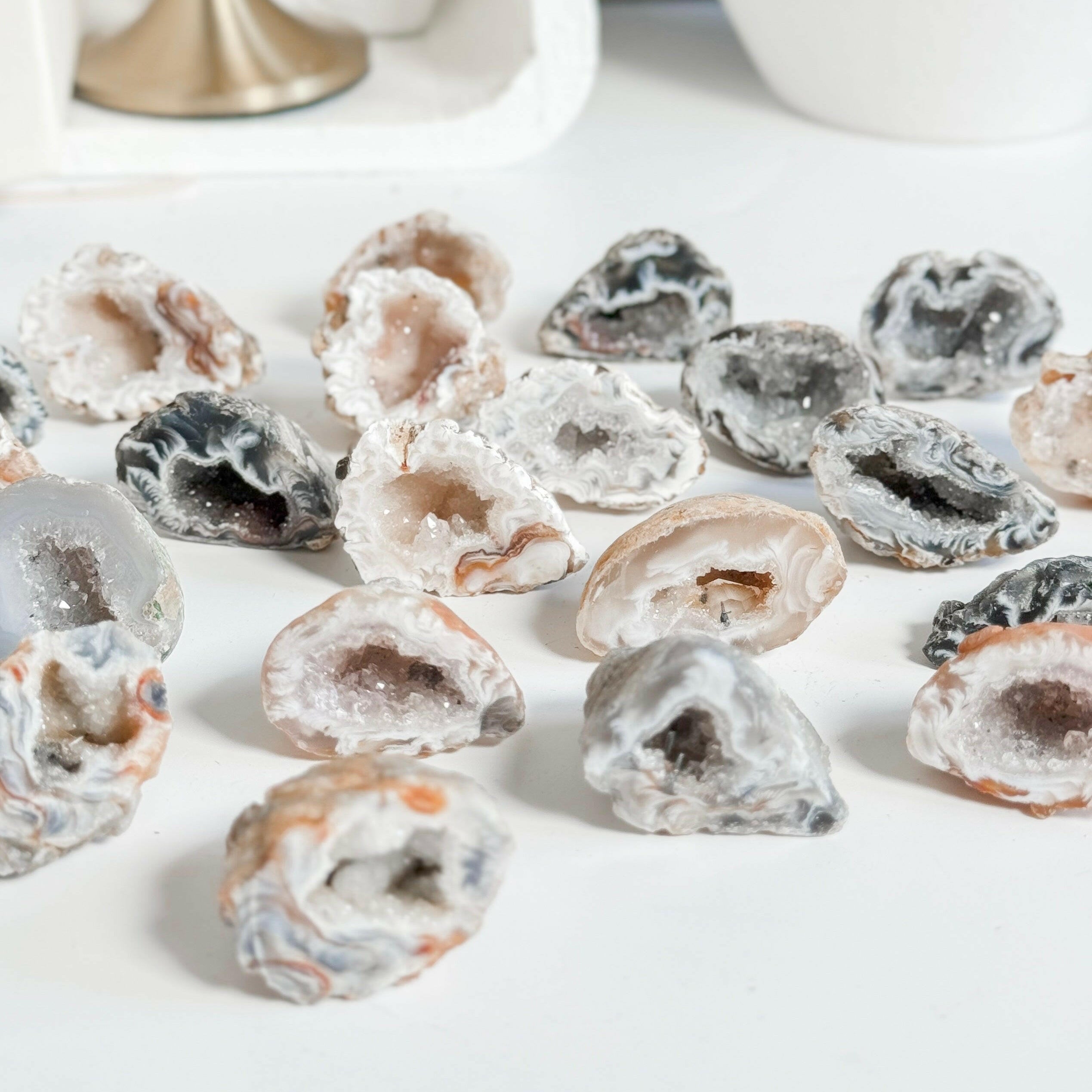 Oco Agate Geode Healing Crystal.