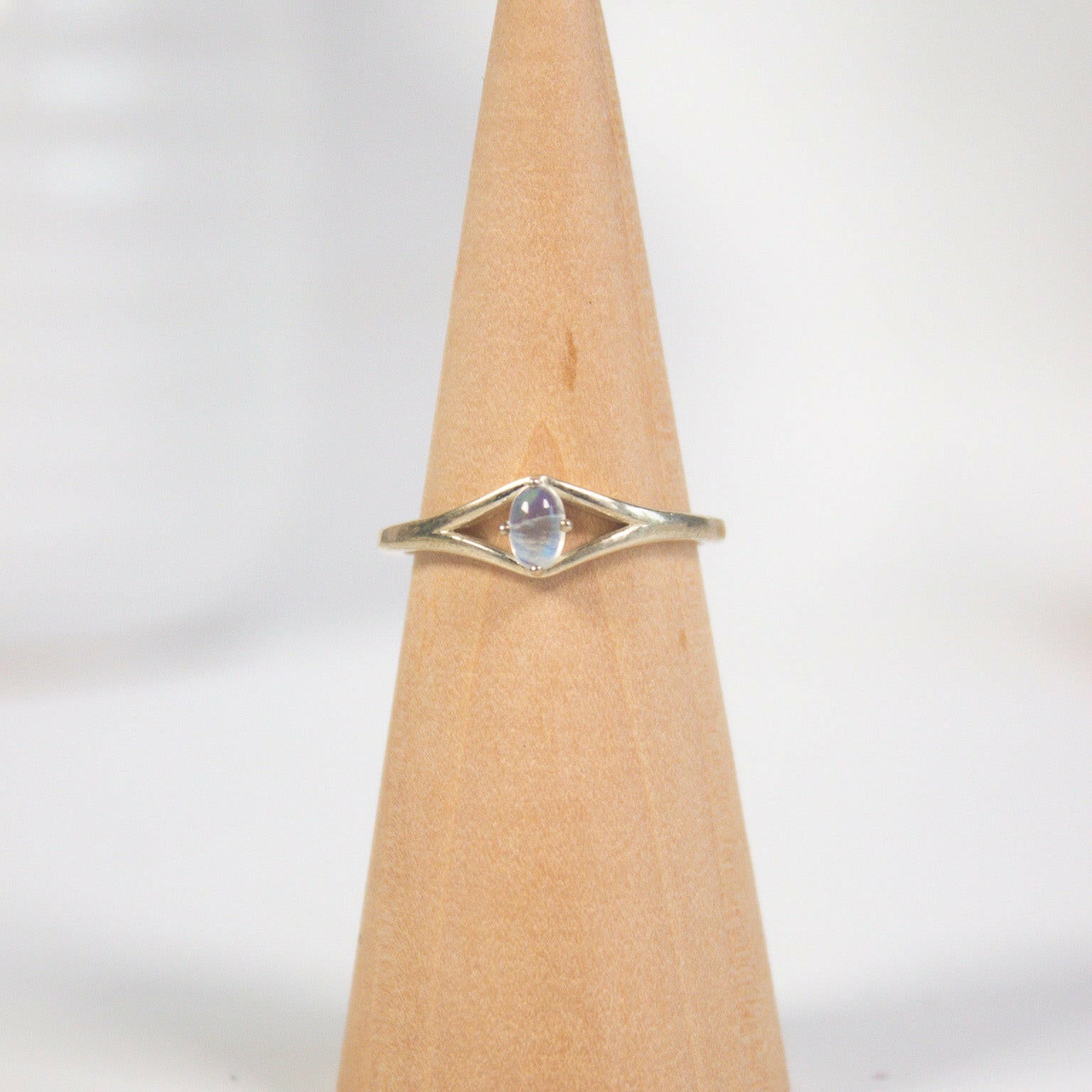 Moonstone Ring Healing Crystal.