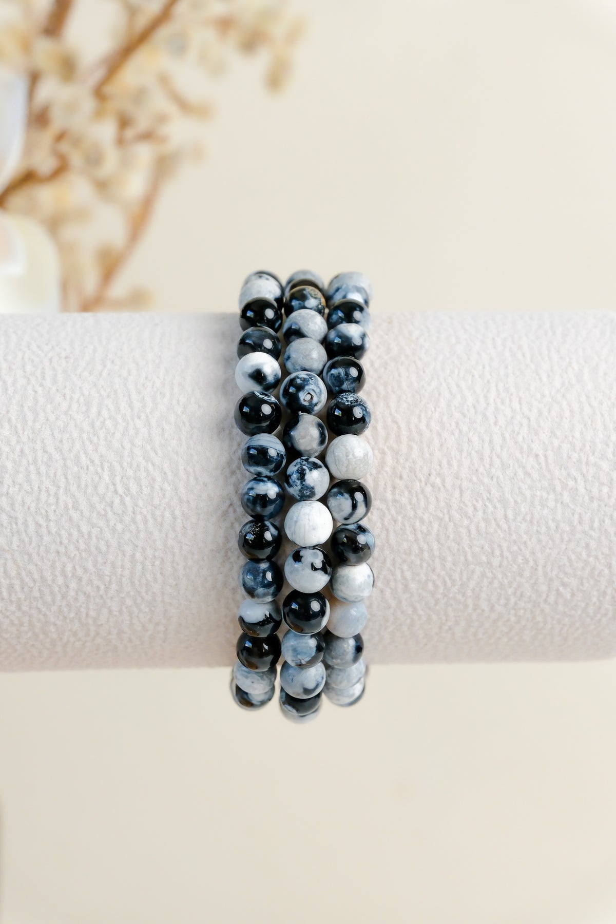 Orca Agate 6mm Bracelet